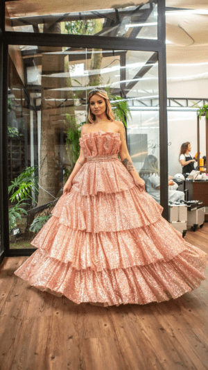 Vestido Princesa Tomara que Caia com Saia Camadas Debutante - Imagem 2