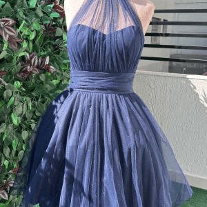 Vestido Curto Tule Gola Alta e Frente Única Brilho Debutantes