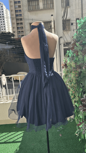 Vestido Curto Tule Gola Alta e Frente Única Brilho Debutantes - Imagem 2