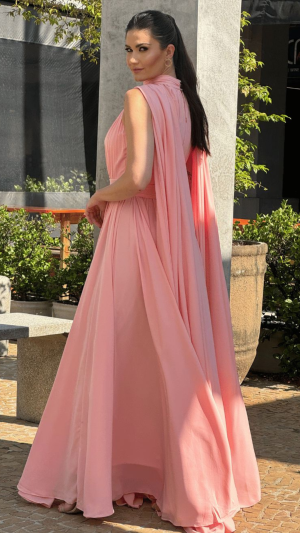 Vestido Longo Rose com Capa em Tule - Imagem 2