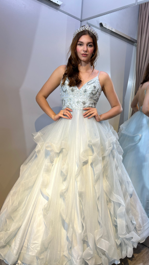 Vestido Tule Volumoso com Bordado e Babados para Debutante - Imagem 5