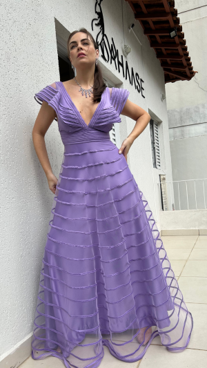 Vestido em Tule com Fitas de Organza e Decote Profundo - Imagem 3