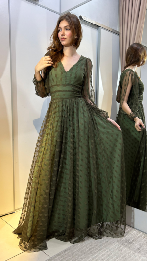 Vestido Verde com Manga aberta Longo Estampado com Textura Geométrica e Decote Profundo - Imagem 3