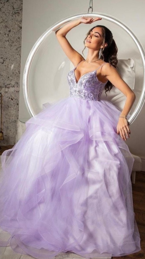 Vestido Lilás de Tule com Bordado e Saia  Cascata Volumosa - Imagem 2