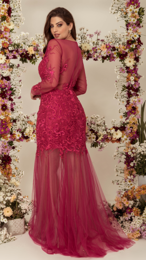 Vestido Longo Marsala Bordado em Tule com Transparência – Modelo Sereia Elegante para Madrinhas e Mãe da Noiva - Imagem 4