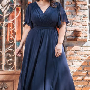 Vestido Longo Plus Size em Chiffon com Decote Transpassado e Manga Flare