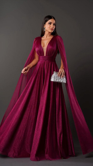 Vestido Longo com Capa Fluida e Decote Profundo Glamour - Imagem 18