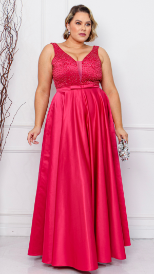 Vestido Longo Plus Size Pink com Pedrarias e Saia em Cetim – Look para Madrinha ou Formatura - Imagem 5