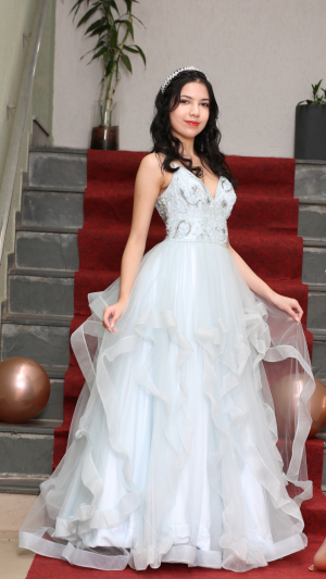 Vestido de Debutante com Bordado e Camadas em Tule - Imagem 5