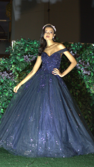 Vestido de Debutante com Bordado em Cristais e Saia Princesa de Tule - Imagem 5