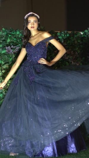 Vestido de Debutante com Bordado em Cristais e Saia Princesa de Tule - Imagem 6
