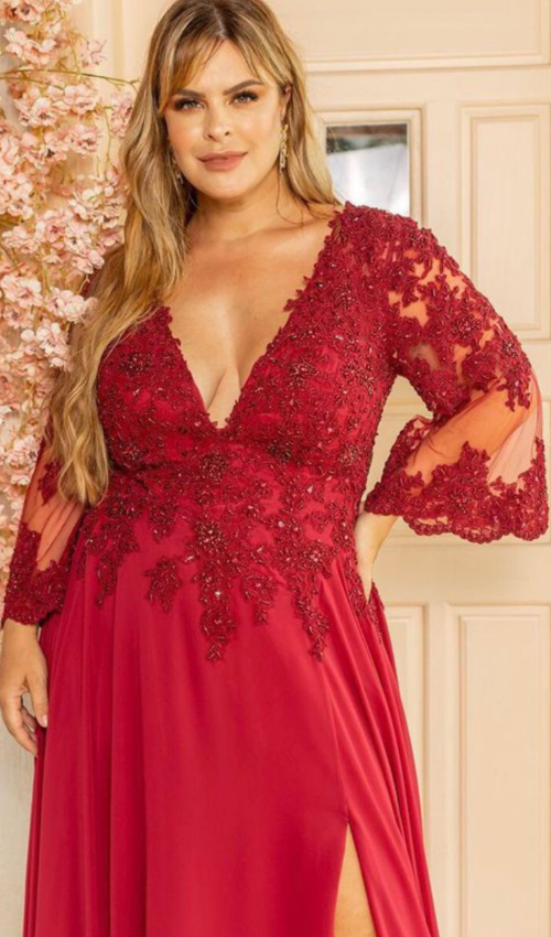 Close Vestido de Festa Vermelho Manga Flare Bordada Plus Size