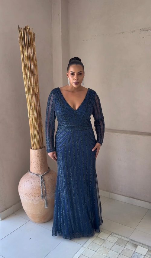 Ju parte 2 - Vestido azul bordado Plus Size (4)
