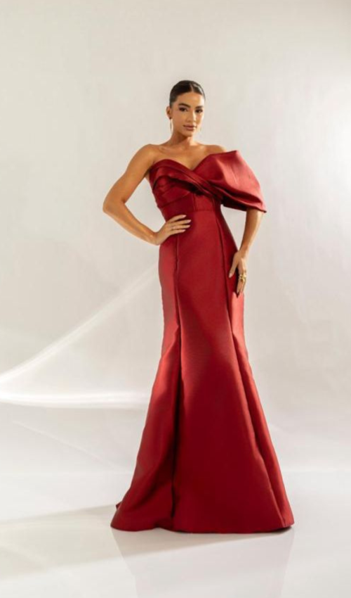 Vestido vermelho detalhe tomara que caia