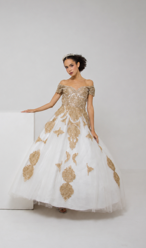 Vestido debutante bordado dourado