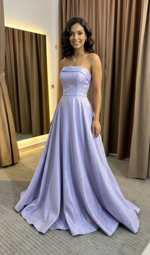 Vestido longo lilás em cetim tomara que caia com saia evasê, aluguel de vestido para debutante em Perdizes SP