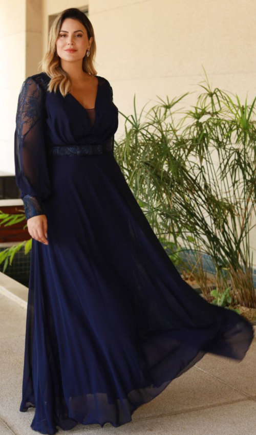 Vestido sofisticado azul marinho para eventos noturnos