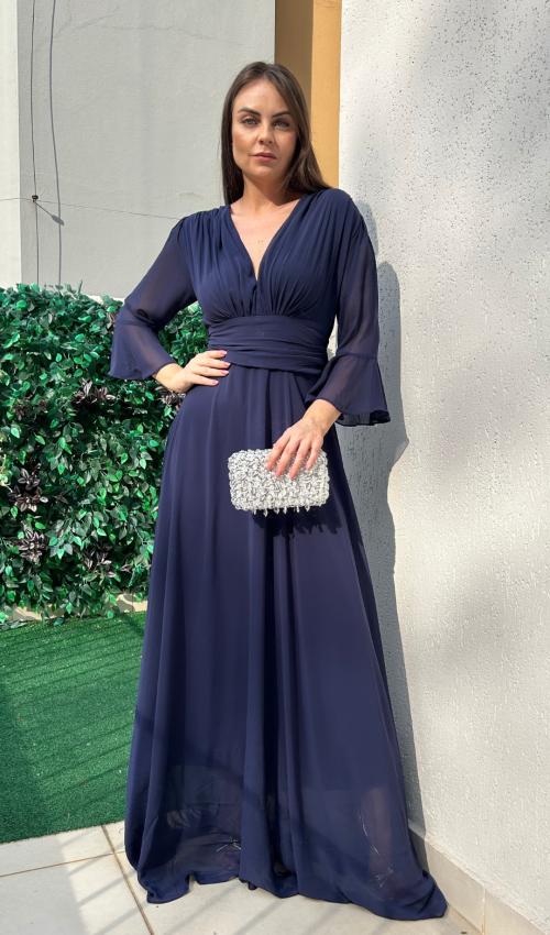 vestido longo com mangas